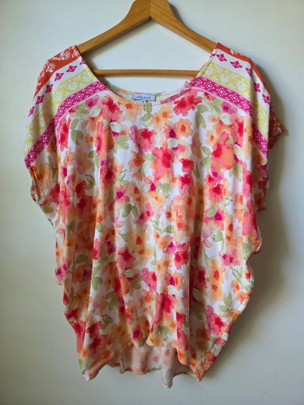 EUC WHITE BIRCH WATERCOLOR FLORAL PRINT CAP SLEEVES DRAPED TOP SIZE SMALL